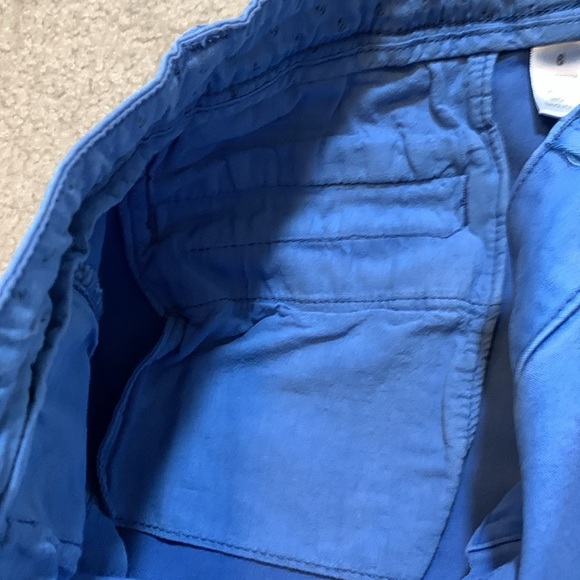 Land n Sea Blue Cotton Blend Shorts with Raw Hem and Relaxed Fit. Women Size 6 - Picture 9 of 9